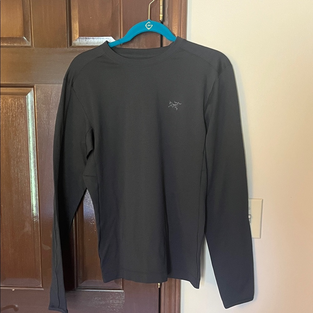 Arc'teryx Men's Dark Gray/black Long Sleeve Tee